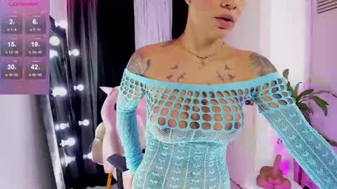 Emma Russell online show from November 13, 11:47 pm