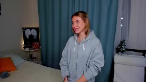 Emma  online show from January 13, 9:31 pm