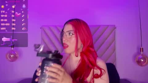 Emma online show from November 3, 2:24 am