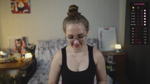 Mia online show from September 25, 3:05 pm