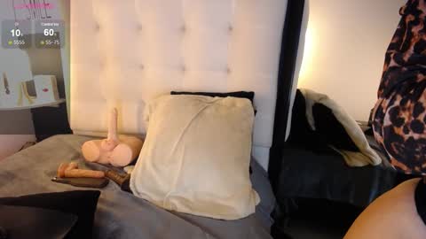 Snapshot of emmawatsom_ chatting on February 14, 4:52 pm Emma watsom online show from February 14, 4:52 pm