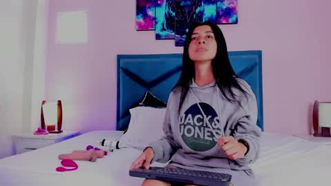  Emma  online show from January 2, 1:51 pm