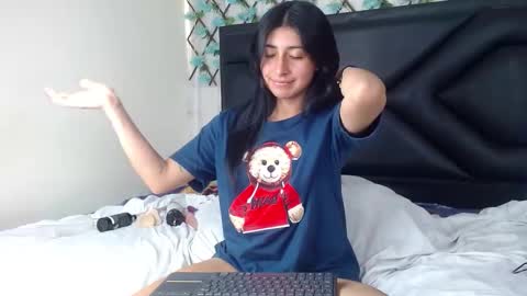  Emma  online show from November 29, 4:54 pm