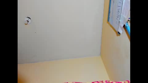 hi im emmalina welcome to your happy place online show from January 24, 4:49 pm