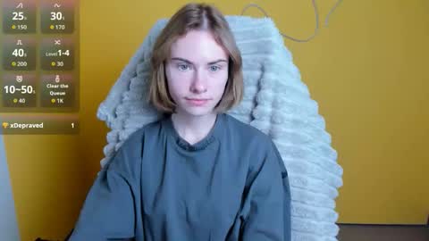 Snapshot of emmi_rossum chatting on December 2, 6:30 am Emmi online show from December 2, 6:30 am