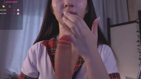 Emmi online show from March 15, 10:21 am