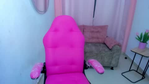 Emmi online show from November 1, 11:51 pm