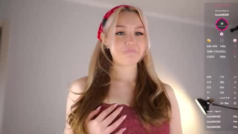 Aurora online show from October 24, 6:32 am