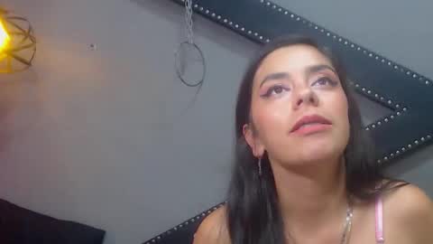 emmily_owenn online show from October 20, 7:14 pm