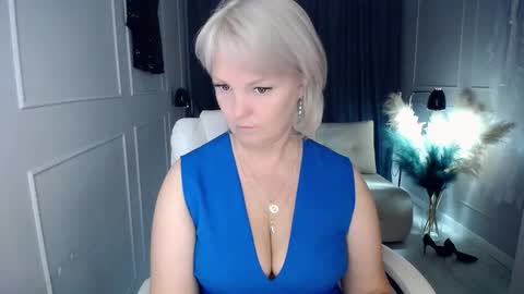 emmmam online show from October 26, 3:45 am