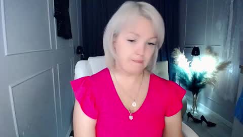 emmmam online show from November 1, 5:31 am