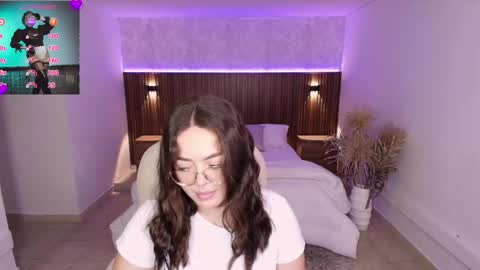 Emmy Walker online show from March 12, 11:09 am