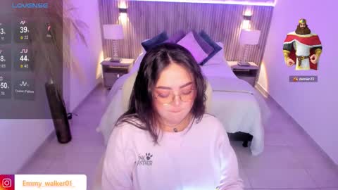 Emmy Walker online show from October 3, 11:07 am