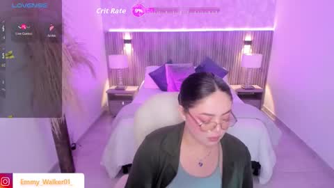 Emmy Walker online show from October 17, 11:02 am