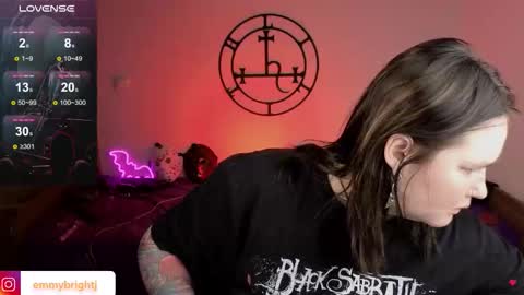 Emmy Bright     50  online show from December 15, 1:32 am