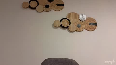 Em online show from January 16, 10:34 pm