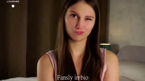 Snapshot of emmyleri chatting on November 11, 1:16 am Emmy online show from November 11, 1:16 am