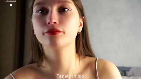 Snapshot of emmyleri chatting on November 14, 1:26 am Emmy online show from November 14, 1:26 am