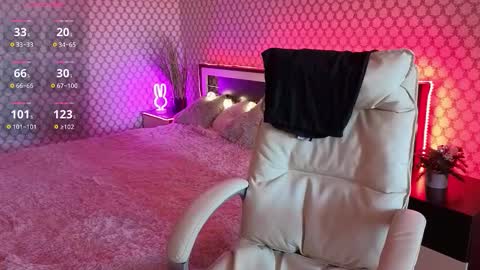 Emma online show from September 25, 9:24 am