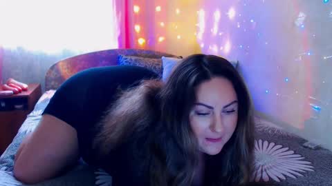 Snapshot of emmyxotty chatting on December 29, 9:17 am Emmy online show from December 29, 9:17 am