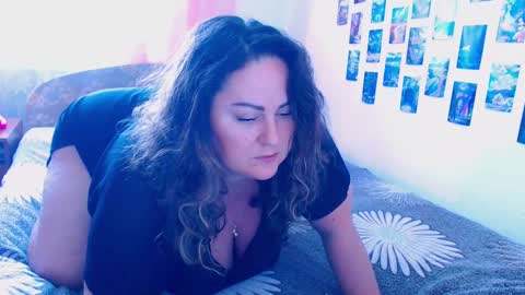 Snapshot of emmyxotty chatting on February 13, 9:30 am Emmy online show from February 13, 9:30 am