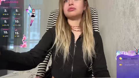 Gabriel  Elizabeth online show from December 20, 5:57 am