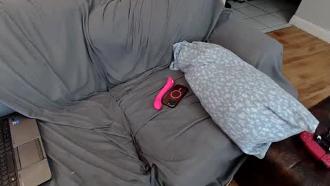 Snapshot of emodream1998media chatting on January 28, 9:19 am EmoDream1998 online show from January 28, 9:19 am