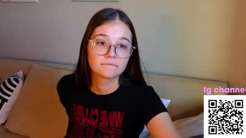 Snapshot of emory_john chatting on November 21, 9:30 am Emory John online show from November 21, 9:30 am