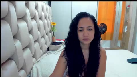 emperatriztapia online show from December 3, 11:22 am