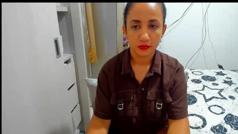 emperatriztapia online show from October 14, 10:43 pm