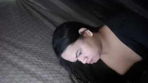 Snapshot of empressrheo chatting on January 13, 4:51 am empressrheo online show from January 13, 4:51 am