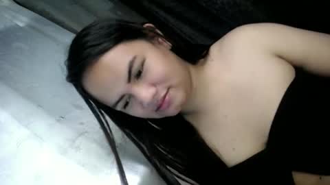 Snapshot of empressrheo chatting on February 21, 4:13 am empressrheo online show from February 21, 4:13 am