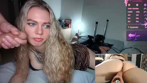 Snapshot of emptyhunters chatting on November 2, 6:05 am emptyhunters online show from November 2, 6:05 am