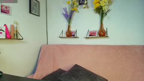 emycarver09 online show from September 24, 11:57 am