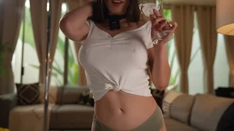 Snapshot of emyii chatting on September 25, 5:27 pm Eimi3 online show from September 25, 5:27 pm