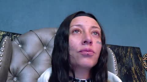 EnchantressQueen online show from April 17, 12:30 pm