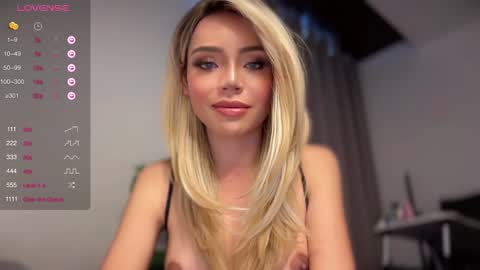 Snapshot of enchatressdixie chatting on December 17, 5:40 am dixie online show from December 17, 5:40 am