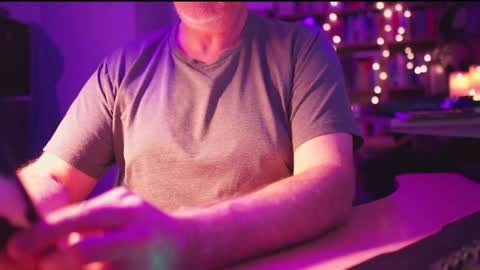 Snapshot of energybra chatting on December 24, 11:55 pm uk online show from December 24, 11:55 pm