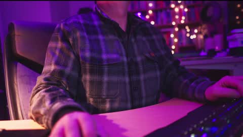 Snapshot of energybra chatting on January 26, 2:14 am uk online show from January 26, 2:14 am