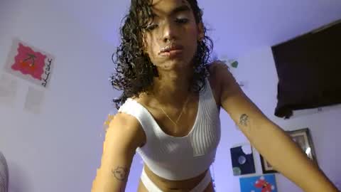 Snapshot of engel20042001 chatting on October 13, 12:38 pm engel20042001 online show from October 13, 12:38 pm