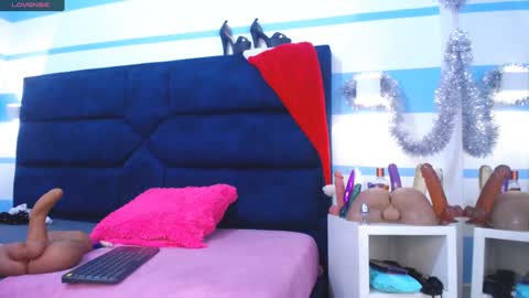 Snapshot of engel_devil chatting on December 6, 12:05 pm Engel online show from December 6, 12:05 pm