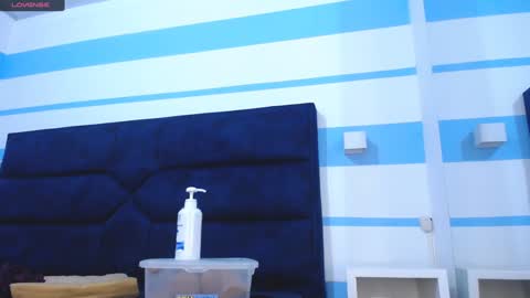 Snapshot of engel_devil chatting on December 15, 4:37 pm Engel online show from December 15, 4:37 pm