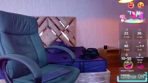 Snapshot of engel_devil chatting on September 15, 11:32 am Engel online show from September 15, 11:32 am