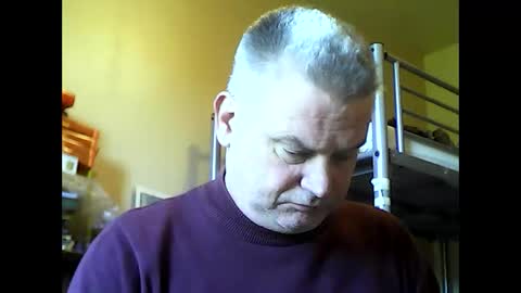 Snapshot of englishguysurrey chatting on September 22, 9:00 am englishguysurrey online show from September 22, 9:00 am