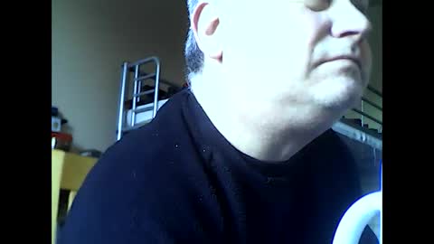 englishguysurrey online show from April 2, 6:33 am