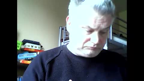 englishguysurrey online show from April 15, 10:00 am