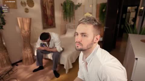 Snapshot of enjohnny chatting on October 16, 3:35 pm Johnny online show from October 16, 3:35 pm