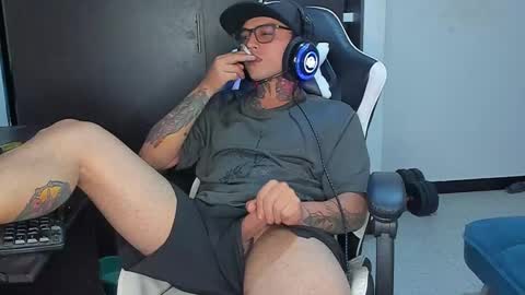 enjoymycock99 online show from February 24, 9:10 am