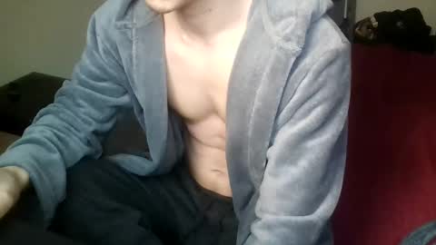 Snapshot of enoch98 chatting on March 4, 11:40 am enoch98 online show from March 4, 11:40 am