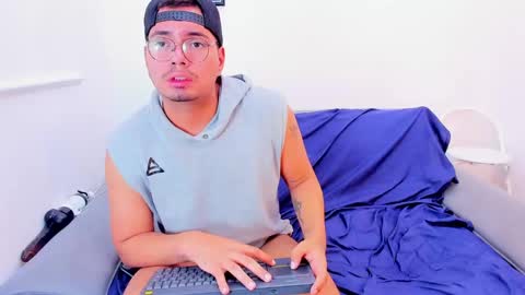 enrique online show from February 13, 3:56 pm